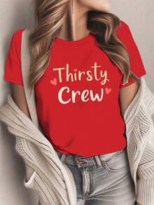 Camiseta de mujer Thirsty Crew 100% algodón, estampada con texto en forma de corazón y el logotipo de la marca, casual y cómoda para el uso diario, lavable a máquina, estilo básico versátil para todas las estaciones. - Rojo - Ver 7