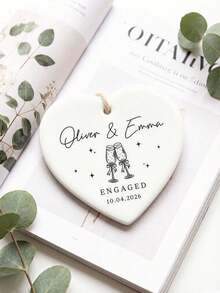 Quà tặng đính hôn - Vật kỷ niệm hình trái tim bằng gốm sứ được thiết kế riêng, có thể khắc ngày đính hôn và tên, quà tặng trang trí bằng gốm sứ lãng mạn, món quà kỷ niệm ấm áp dành cho các cặp đôi đã đính hôn. - Đồ trang trí kỷ niệm bằng gốm sứ C-Wedding - Xem 16