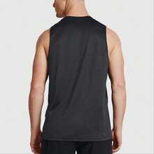 Under Armour UA Tech 男子圓領跑步肌力訓練無袖運動背心 - 黑色 - 查看 2
