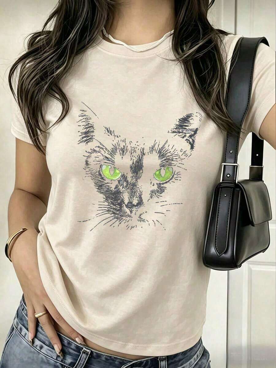 Playera para Mujer con Gato Negro de Ojos Verdes - Estilo Casual Oversize Negra - Albaricoque - Ver 1