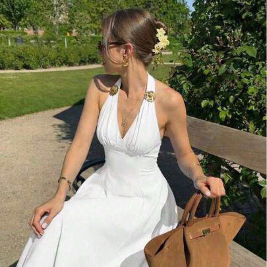 guangzhougaolangshangmao MOD Vestido midi elegante sin mangas con decoración floral 3D de metal y plisados para mujer - Blanco - Ver 1