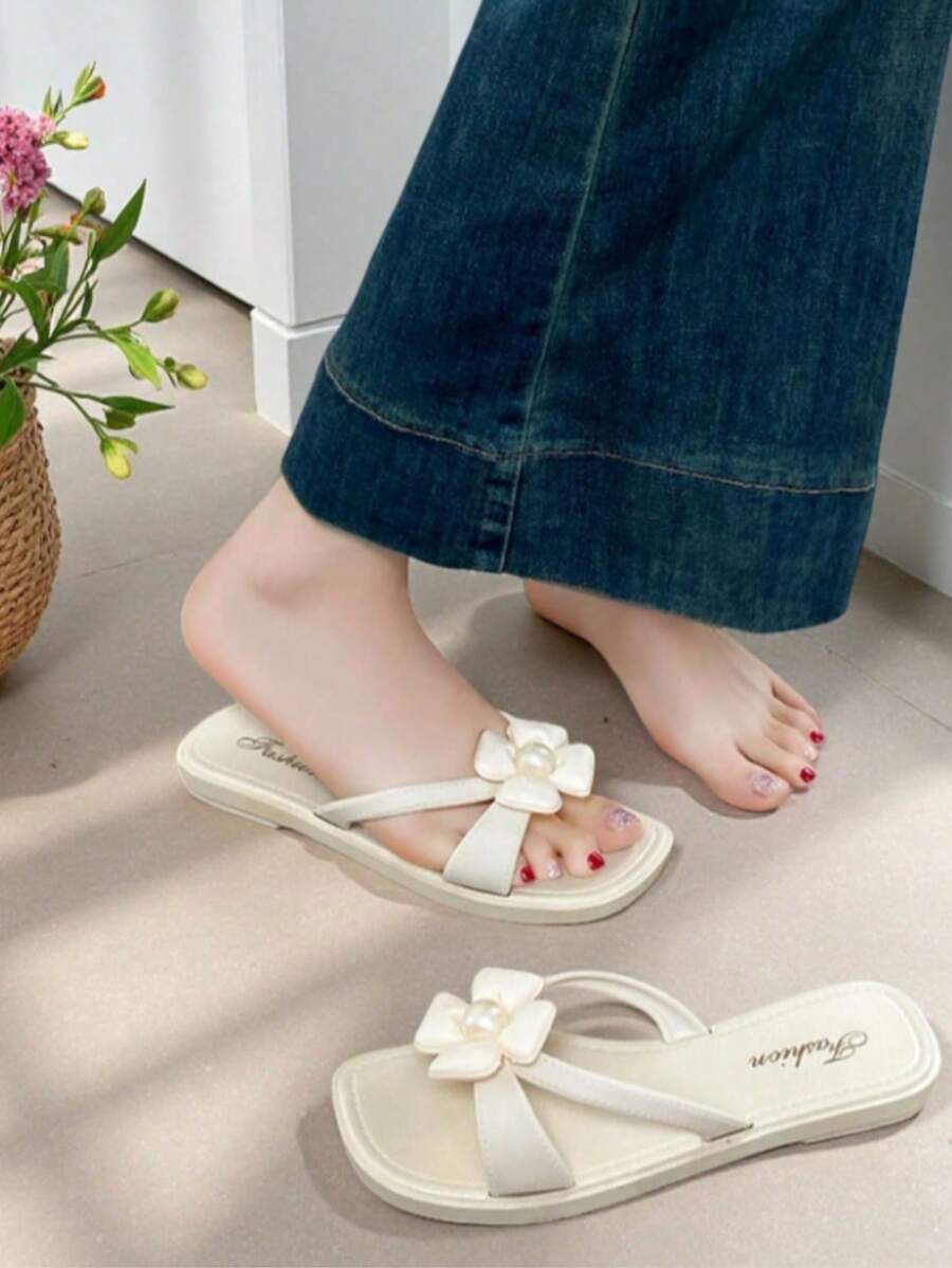 女士珍珠花朵图案平底凉鞋,夏季百搭沙滩防滑户外拖鞋 - 白色 - 查看 1