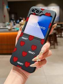 1 chiếc ốp lưng điện thoại gập thời trang tối giản dễ thương bằng chất liệu PC mềm mại như da, màu đen với họa tiết trái tim, bảo vệ và chống rơi vỡ: Tương thích với Samsung Galaxy Z Flip 3/Z Flip 4/Z Flip 5/Z Flip 6/Z / Razr 60/ Razr 50/Galaxy Z Flip 7 FE - màu đen - Xem 3