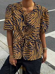Camisa de mujer de cuello redondo y manga corta, camisa con estampado de cebra con lazo y manga abullonada, blusa de mujer de verano con volantes en el bajo y cuello en V, ajuste regular, manga abullonada, uso casual diario, blusa casual con estam - Amarillo - Ver 5