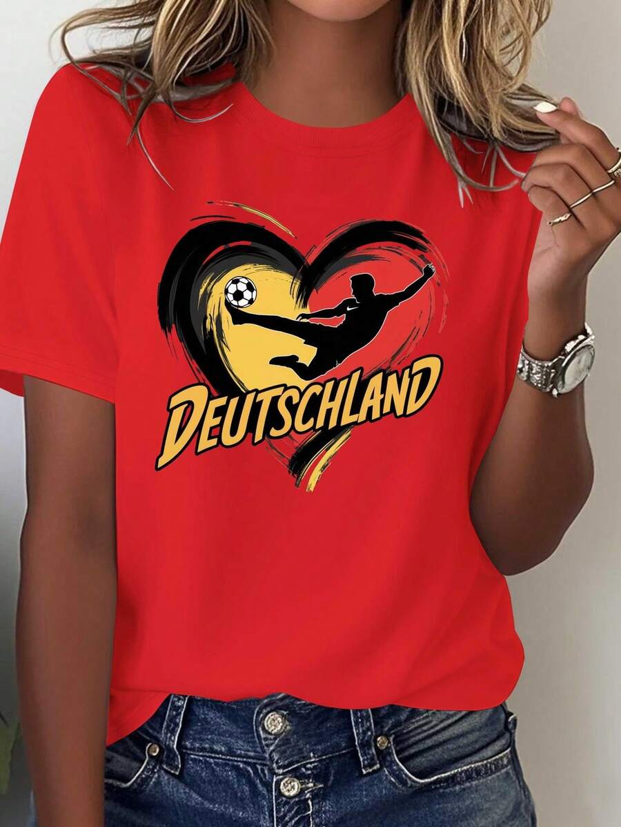 Camiseta de aficionada alemana para mujer - Estilo 100% casual, con los colores de la bandera alemana, el número 1 y la palabra "Deutschland" - Cómoda para todas las estaciones, adecuada para aficionadas al fútbol, un regalo para mujeres alemanas (lavable a máquina) - Diseño de fútbol en forma de corazón combinado con motivos de la bandera alemana y de jugadores, corte holgado adecuado para aficionadas, negra con rayas blancas y detalles en rojo/blanco/amarillo, blusa casual de estilo camiseta alemana icónica para mujer. - Rojo - Ver 1
