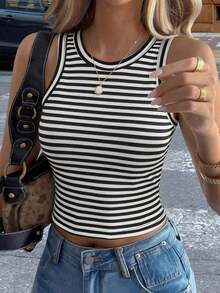 Camiseta de tirantes ajustada de unicolor para mujer, uso diario minimalista y casual - Blanco y Negro - Ver 7