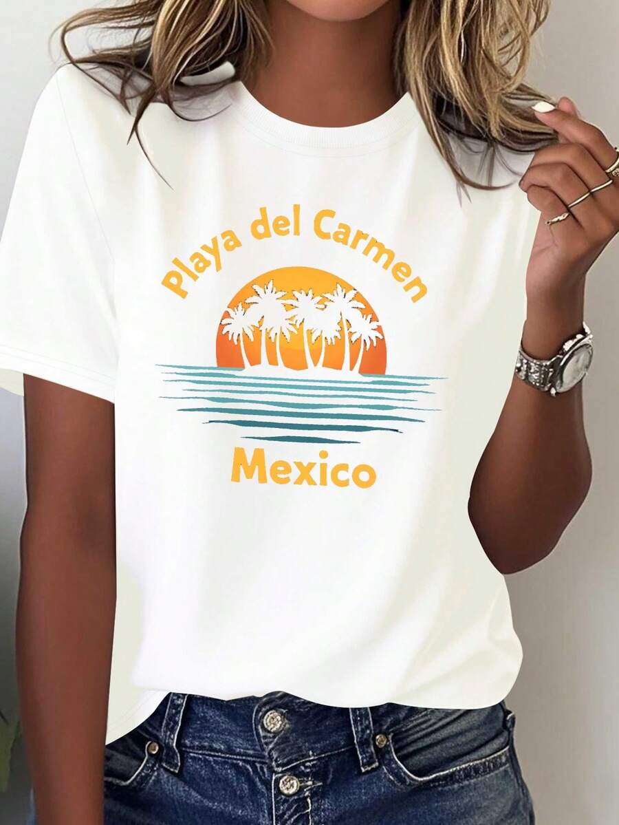 Women's Mexican Tropical Beach T-Shirt Playa Del Carmen - 100% Casual Vacation T-Shirt, Printed With A Riviera Maya Design, Comfortable For All Seasons, Suitable For Travel And Daily Wear, Machine Washable, Short Sleeve And Light Gray Color, With Palm Tree Print And The Inscription "Playa Del Carmen", Loose Style Round Neck For Women, Soft And Breathable Fabric With A Geometric Sunset Pattern, Ideal For Beach Trips And Casual Style. - 白色 - 查看 1
