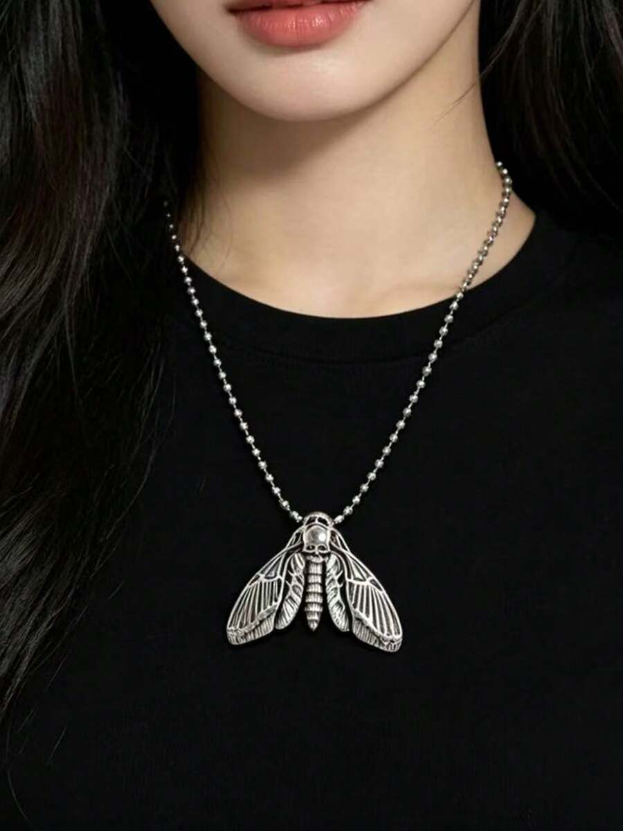 Vintage Gothic Style New Skull & Moth Pendant Necklace, European And American Retro Accessory Animal Charm Necklace For Men - Silver - View 1