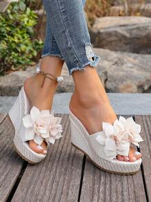Sandal Selop Musim Panas Terbaru dengan Sol Tebal dan Hak Wedges, Nyaman dan Lembut - Sandal Selop Hak Tinggi Ringan dan Anti Selip untuk Wanita - Krem - View 6