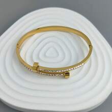 Pulsera de acero inoxidable chapada en oro de 18K con incrustaciones de circonita, pulsera impermeable de alta calidad para parejas, regalo para esposa. - Dorado - Ver 4