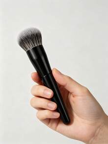 1pc Large Round Foundation Brush - Professional Synthetic Fiber Makeup Brush, Suitable For Contouring, Foundation, Concealer, Blush, Bronzer And Powder Application - Black - View 5