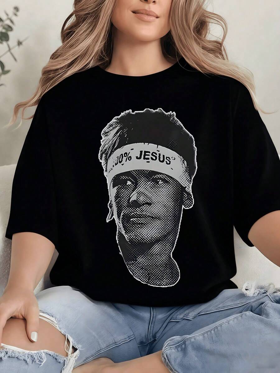 Artistic Figure Of A Female Face With Shaded Details Symbolizing Introspection, Inner Strength, And Contemporary Beauty, Combining Urban Style And Modern Elegance. Comfortable Casual Women's T-Shirt For Everyday Wear. - 黑色 - 查看 1