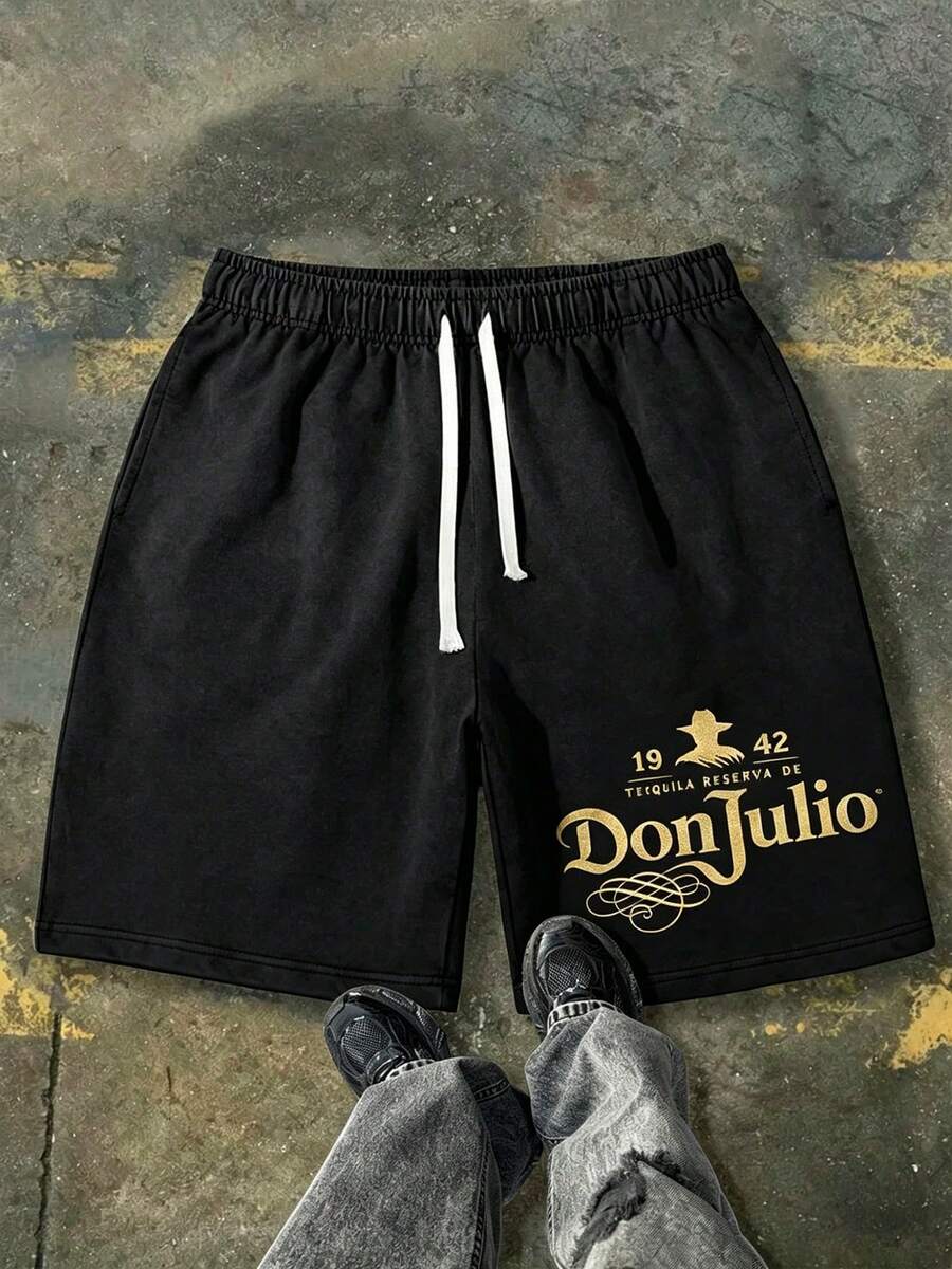 230g Washed Shorts, Featuring The Classic Logo Of The Famous Mexican Tequila Brand "Don Julio" Printed On The Side, Including The Words "1942" And "TEQUILA RESERVA DE," As Well As A Cowboy Silhouette Pattern. These Men's Retro Washed Casual Streetwear Shorts Have An American Fishing Culture Feel, Perfect For Summer. Comfortable And Breathable, Suitable For Everyday Wear, They Feature An Adjustable Drawstring Waist, Elastic Waistband, And Pockets. - 黑色 - 查看 1