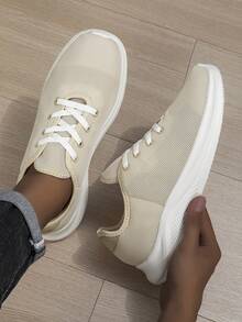 Màu Khaki