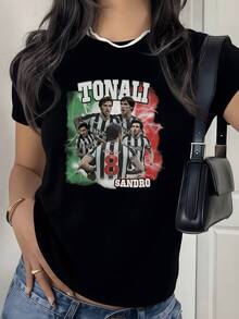 Pay Homage To The Glory Of Football With This Women's T-Shirt Inspired By The Iconic Number 8 And The Tonali Legend, Symbolizing Skill And Passion On The Field. Offering Comfort And A Sporty Touch, This Essential Garment For Any Sports Fan Captures The Essence Of Victory. - 黑色 - 查看 1