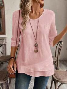 Camiseta blanca de cuello en V para mujer con diseño de parches de línea asimétrica en el dobladillo - Rosa - Ver 3