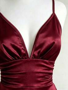 Vestido elegante de mujer de satén liso, de lujo, con tirantes finos, fruncido y escote bajo en la cintura - Rojo - Ver 4