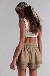 Womens Layered Ruffle Bloomers Elastic Waist Solid Color Shorts Summer Mini Shorts Red Polyester with Floral Lace Trim Frilly Lolita Shorts - Caqui - Ver 2