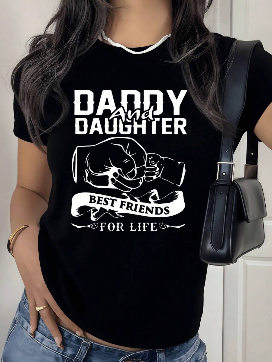 A Print Celebrating The Unbreakable Bond Between Father And Daughter With A Fist Bump Symbolizing Their Lasting Connection And Eternal Friendship Forever, A Display Of Love And Companionship Represented On A Modern And Comfortable Women's T-Shirt. - 黑色 - 查看 1