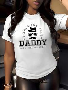 Figura de sombrero gafas y bigote que simboliza el cariño y admiración hacia un padre especial con palabras que expresan orgullo y ternura camiseta de mujer cómoda para uso casual - Blanco - Ver 1
