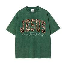 Camiseta con Estampado de Leopardo y Diseño de Jesús |   Camiseta Vintage de Gran Tamaño con Estética de Fe, Jesús, El Camino, La Verdad, La Vida |   Top Oversize Cristiano con Estampado de Leopardo Retro - Verde - Ver 4