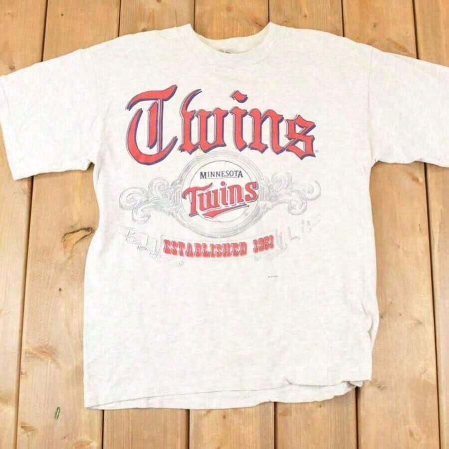1 Vintage Cincinnati Reds Graphic T-Shirt From The 90s _ Made In USA _ Single Stitching _ Baseball _ 90s Streetwear _ Sportswear _ Logo 7 _ Reds. 180g 100% Cotton - 白色 17 - 查看 1