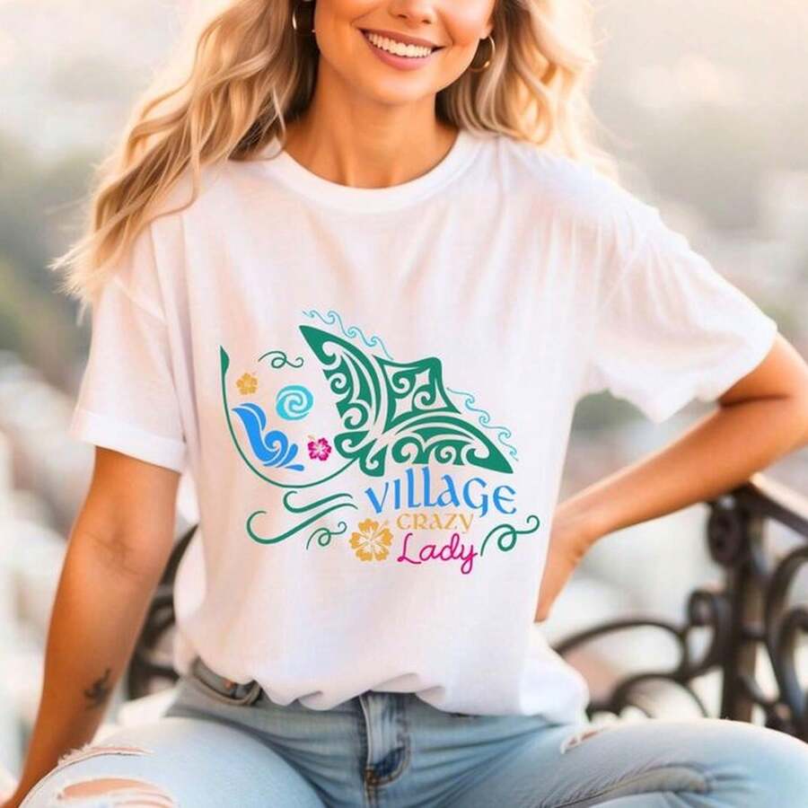 Village Crazy Lady M1oana T-Shirt, Sweatshirt, Or Bag From Etsy. 220g Men's AL1Godn Foundation, 220g Of Pure Comfort. Created For Every Human Being, Whether Woman Or Man. Consistent, High-Quality Fabric, Ready For Any Size, Soft To The Touch But Designed To Hold Up. Breathable Outerwear For Women, Autumn Sets, Vacation Outfits, New Year's Costumes For Her. - 白色 - 查看 1