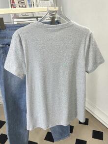 Camiseta casual de mujer con cuello redondo, manga corta y decoración de lazo de perlas falsas - Gris Claro - Ver 2