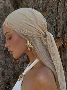 Pañuelo cuadrado de mujer elegante de unicolor con ribete de encaje, multifuncional como chal y accesorio para el cabello, adecuado para usar en mezquitas - Plateado - Ver 2