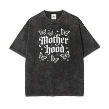 Camiseta Retro con Estampado de Mariposa "Motherhood" |   Camiseta Casual Oversized "Mom Life" - Regalo para el Día de la Madre - Negro - Ver 1