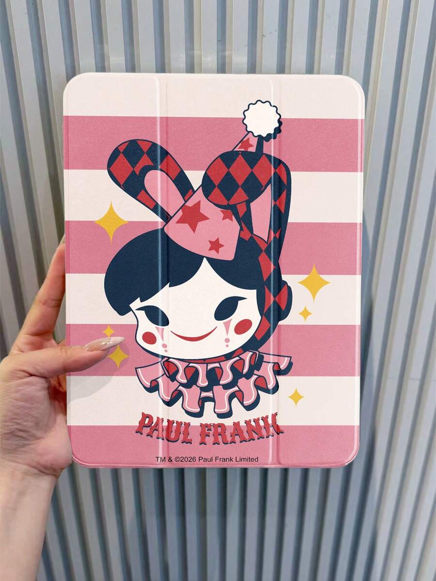 Ốp máy tính bảng Paul Frank hình chú khỉ miệng to dễ thương và cô bé thỏ, màu hồng trắng sọc, kiểu hoạt hình, chống sốc, dạng gập có khe đựng bút, tương thích với iPad 10.2", Pro 11" (2021/2020/2022), Air, có chân đế gập, viền mềm bảo vệ, chống rơi và trầy xước. - Nhiều màu - Xem 1