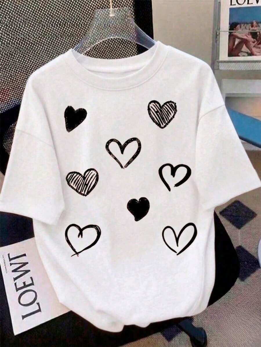 Short-Sleeved, Crew-Neck T-Shirt With Hearts In Various Print Styles, Regular Fit, For Women, Perfect For Summer, Casual Wear, Ideal For Everyday Use. Sweet And Refreshing, For Teens, Unisex. - 白色的 - 查看 1