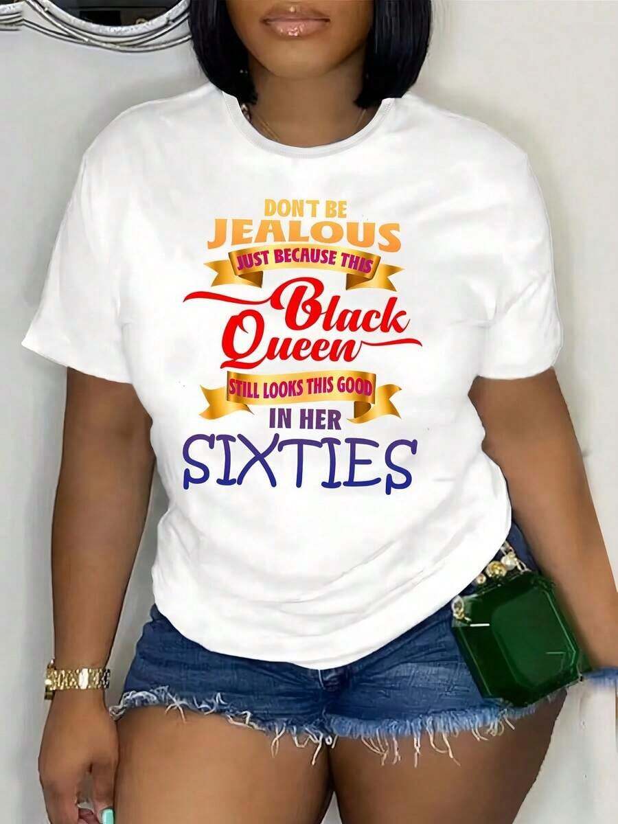 1 pieza de camiseta blanca para mujer con estampado de tipografía "Black Queen", cuello redondo, camiseta casual de algodón, tejido de punto de elasticidad media, corte regular para damas, ideal para primavera/verano/otoño, transpirable y cómoda.