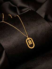 Personalized Luxury Niche Design Oval Hollow Pendant Customized Letter Necklace, Minimalist Versatile Customizable Initial, Create Your Own Refined Atmosphere, Suitable For Bestie/Yourself/Girlfriend, Gentle All-Match Not Picky, Suitable For Daily, Date, Personalized Gift, Birthday Gift, Graduation Gift, Travel Gift, Mother's Day Gift, Easter Accessory Gift, Romantic Wedding Accessory Gift, Bridesmaid Gift, Ladies Beach Accessory - Multicolor - View 10