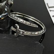Vintage Gothic Style Personalized Sword-Shaped Bracelet For Men, Suitable For Parties, Halloween, Christmas, Music Festivals, Daily Wear Or Vacation. A Gift For Him. - Silver - View 3