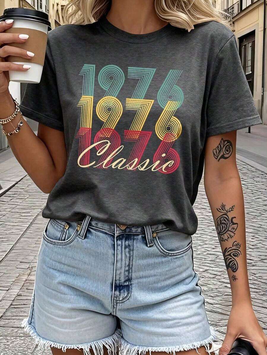 Women's 50th Birthday T-Shirt - 50th Birthday Gift, Casual Short Sleeve Crew Neck Top With 50th Birthday Print, Birthday Outfit For Summer And Spring Celebration. - 深灰色 - 查看 1