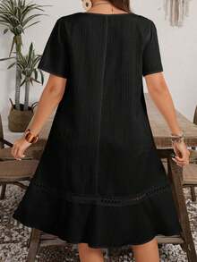Vestido casual de manga corta con cuello en V para mujer de talla grande - Negro - Ver 2