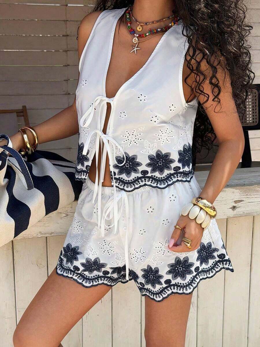 Conjunto casual de 2 piezas de top corto sin mangas con cordones delanteros y shorts para mujer en beige - Blanco 2 - Ver 1