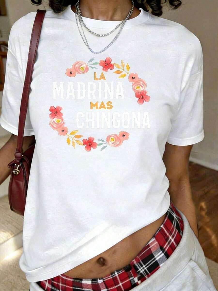 Camiseta La Madrina Mas Chingona con Estampado de Arco Floral, Manga Corta, Cuello Redondo, Estilo Casual para Verano y Primavera, Ropa de Tallas Grandes para Mujer - Blanco - Ver 1