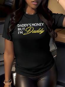 Frase divertida que expresa confianza independencia y humor al resaltar una actitud empoderada con letras llamativas y contraste elegante camiseta de mujer casual moderna cómoda para uso diario - Negro - Ver 8