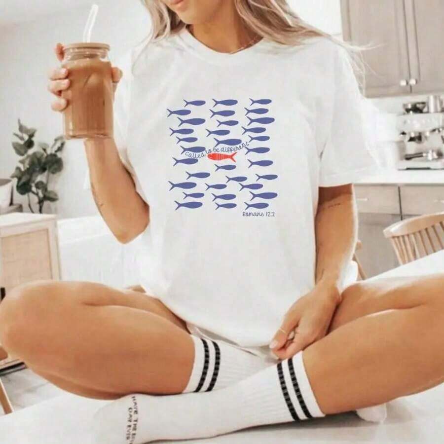 Camiseta de Algodón con Diseño de Pez "Called To Be Different" – Camiseta Motivacional, Camiseta con Gráficos Lindos para Mujer, Idea de Regalo Positiva, Estilo Cristiano de Verano – Ropa Unisex para Uso Diario en el Campus - Blanco - Ver 1