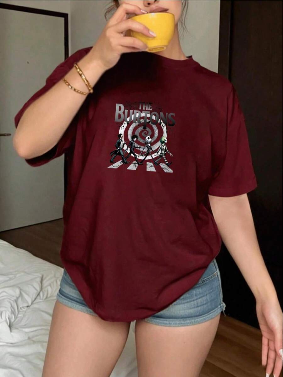 Women's Short-Sleeved T-Shirt, New 2026 Model. Ideal For Casual Looks, Perfect As A Birthday Gift Or For Any Holiday For Women And Teens. Artistic Style, Modern Design, Breathable Fabric, Printed T-Shirt, For Art Lovers, Fashion Statement, Comfortable Fit, Top, Fashionable. - 波爾多 - 查看 1