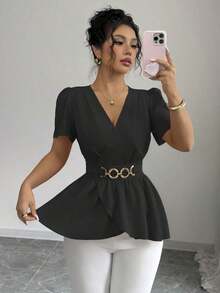 Nueva blusa elegante y casual ajustada con diseño de volantes, cuello en V, mangas de volantes, decoración de cintura, botones y bajo cruzado de tela tejida - Negro - Ver 3