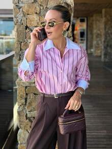 Camisa Listrada Chique Feminina com Punhos Contrastantes, Top Solto Versátil de Manga Longa com Gola Lapela para Primavera/Verão - Rosa chiclete - Visão 5