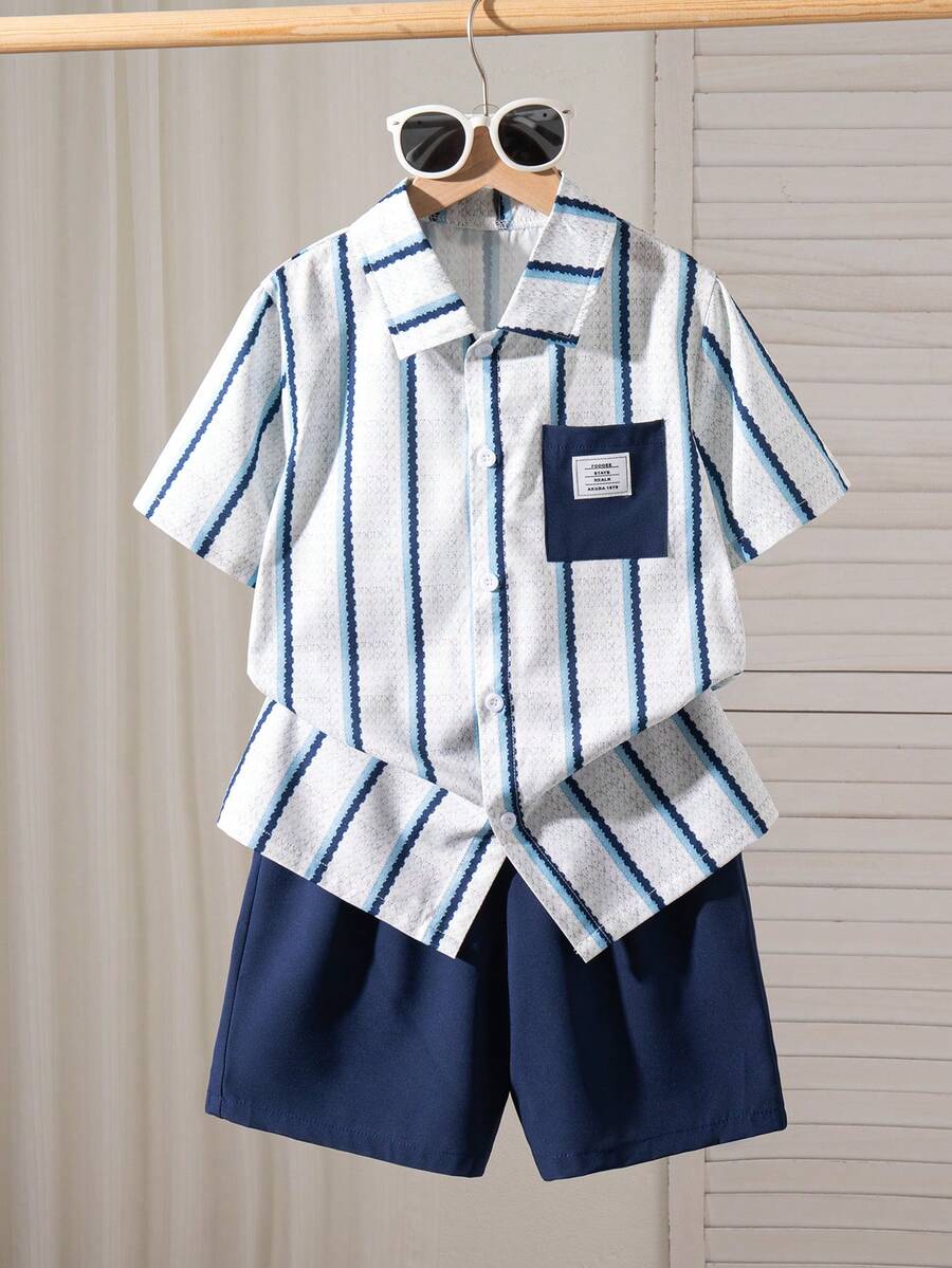 2pcs/Set Boys' Casual Striped Print Pattern Decorated Patch Short Sleeve Top And Solid Color Faux Drawstring Shorts, Spring/Summer Outfit - Navy Blue - View 1