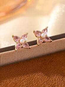 1 Pair S925 Sterling Silver Pink Diamond Clover Stud Earrings, Niche Design, Versatile Ear Jewelry For Women - Four-leaf Clover - View 6