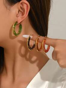 1 Pair Retro Exaggerated Tie Dye Acrylic Resin Hoop Earrings, Versatile Delicate High-End Elegant Earrings, Unique C-Shaped Large Ring Design, 4 Colors Available, Suitable For Commuting, Dating, Going Out, Great Gift For Friends And Family On Valentine's Day, Christmas, Halloween And Other Holidays - Yellow Gold - View 2