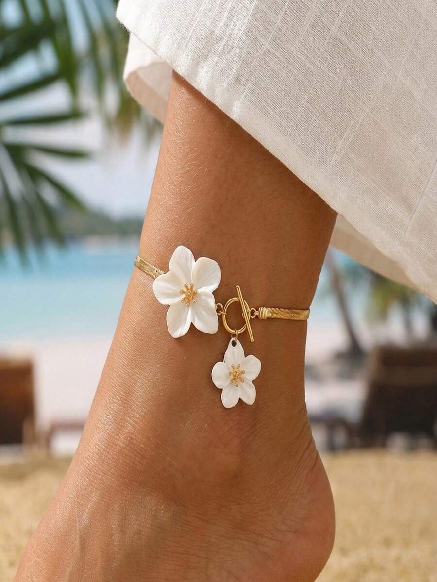 1pc Fashionable Exquisite Lucky Four-Leaf Clover Hollow Design Women's Anklet, Suitable For Beach Vacation Wear, Perfect Gift For Friends - Multicolor - View 1
