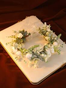 1pc White Faux Flower Wreath Headband, Princess Style Green Leaf Hair Hoop, Vacation Outfit Accessory, Bridal Flower Crown Decor,Hair Garland,Head Wreath - Green - View 9