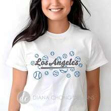 Camiseta o Camiseta sin Mangas de los Dodgers de Los Ángeles _Opción con Brillo_ Adecuado como regalo. playera de mujer. blusas>elegantes. boho chic,Top de mujer suave, transpirable y cómodo, ideal para primavera, verano y otoño, perfecto para vacaciones, viajes y uso diario. - Blanco 3 - Ver 1